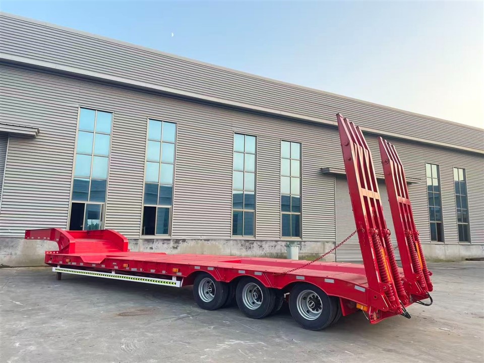 3 Axle Gooseneck Low Bed Trailer factory