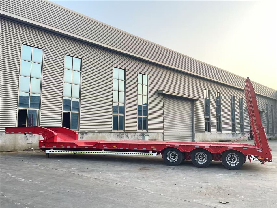 3 Axle Gooseneck Low Bed Trailer