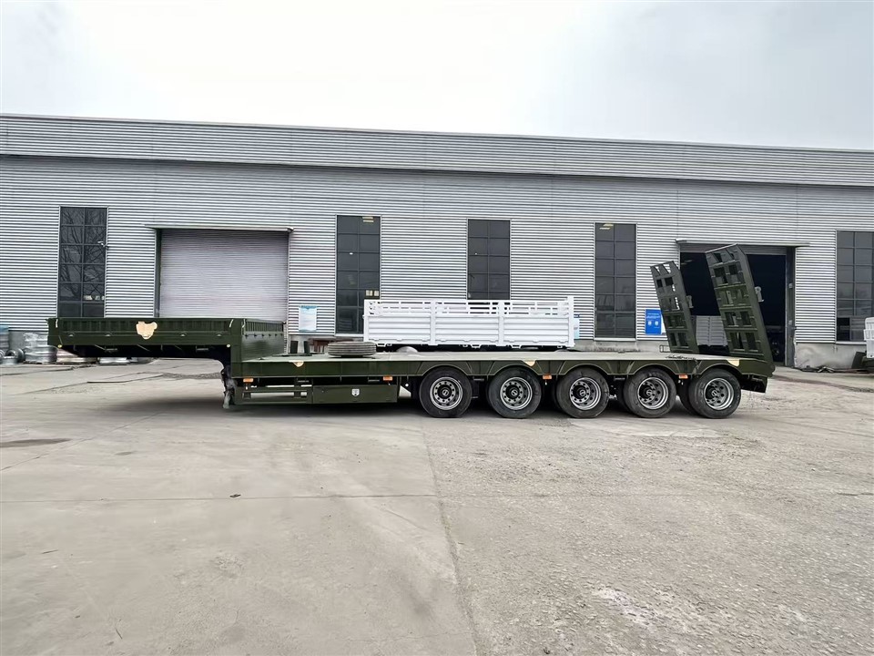 Low Bed Reinforced Semi Trailer